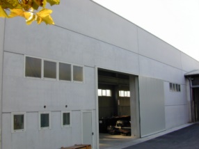 Vista esterna del capannone di ultima costruzione 
